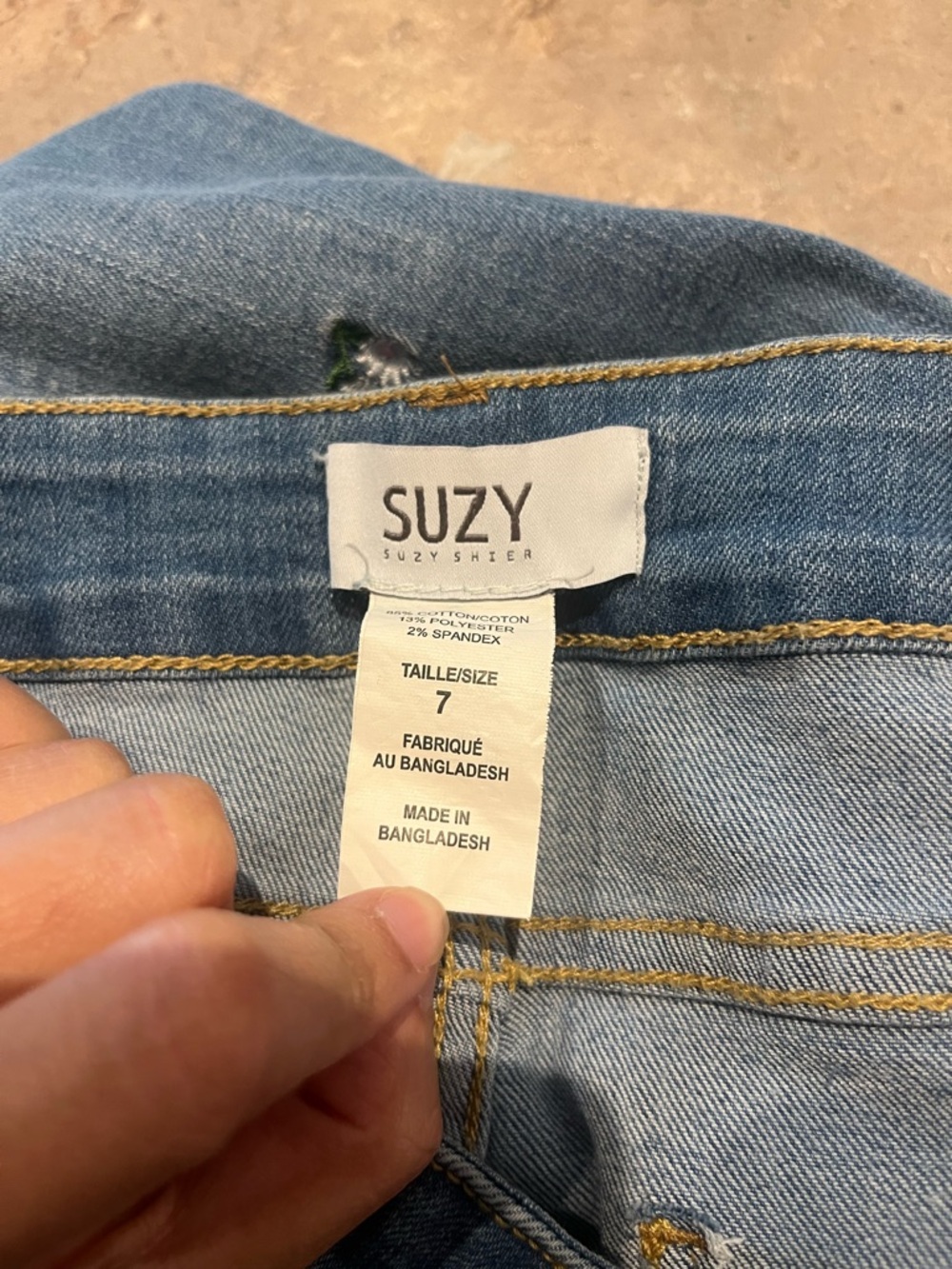 Embroidered Cropped High Rise Jeans - Picture 5 of 6